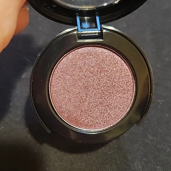 Suva Beauty Shimmer Eyeshadow - Picture 2 of 3